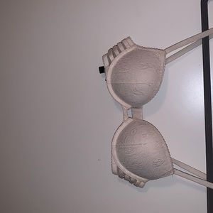 Victoria secret push up lace bra with unique detailing